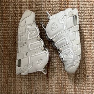 Air Uptempo Nike bone sneakers